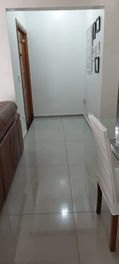 imagem 2 - Casa com ótima localização, próximo de mercados, escolas, restaurantes, a 5 minutos do centro da cidade imagem 2 - Casa com ótima localização, próximo de mercados, escolas, restaurantes, a 5 minutos do centro da cidade