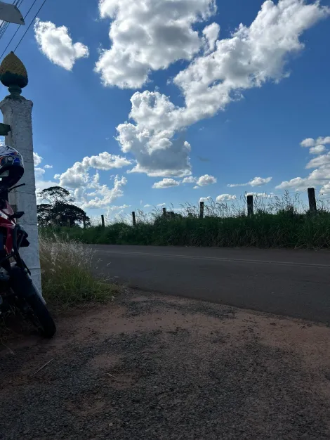 imagem 2 - sitio bem próximo da cidade? imagem 2 - sitio bem próximo da cidade?