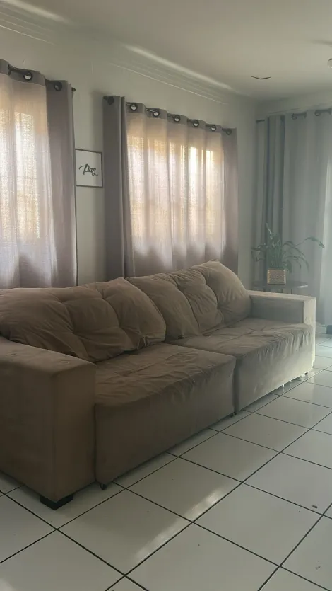 imagem 2 - Casa com ótima localização, com piscina e acesso fácil para o centro imagem 2 - Casa com ótima localização, com piscina e acesso fácil para o centro