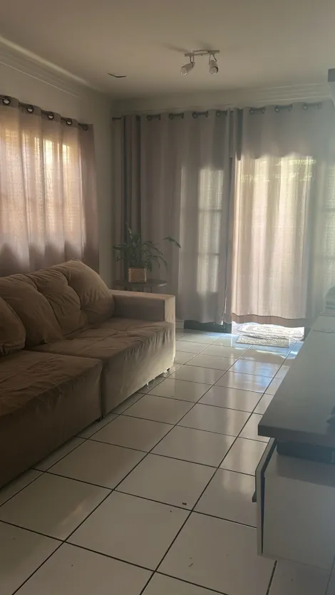 imagem 3 - Casa com ótima localização, com piscina e acesso fácil para o centro imagem 3 - Casa com ótima localização, com piscina e acesso fácil para o centro