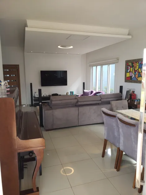 imagem 3 - Linda casa com piscina no Condomínio Acácias 2 imagem 3 - Linda casa com piscina no Condomínio Acácias 2