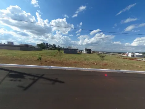 imagem 3 - Terreno em Condomínio fechado seguro e pronto para construir bem pertinho da portaria. imagem 3 - Terreno em Condomínio fechado seguro e pronto para construir bem pertinho da portaria.