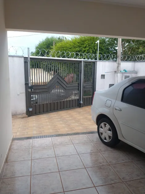 imagem 2 - Casa com boa localização próximo escola  mercado imagem 2 - Casa com boa localização próximo escola  mercado