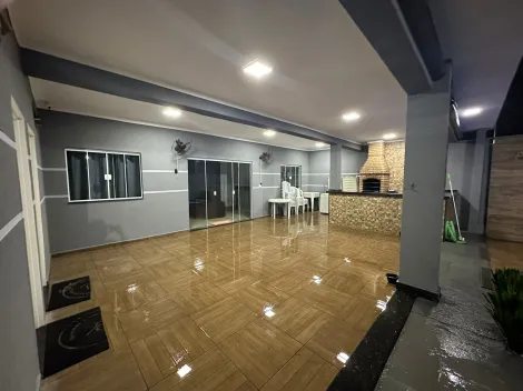 imagem 2 - Casa com piscina,  quintal amplo e área de lazer completa imagem 2 - Casa com piscina,  quintal amplo e área de lazer completa
