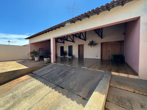 imagem 2 - Casa com ótima localização, 03 dormitórios com armários sendo um suíte. imagem 2 - Casa com ótima localização, 03 dormitórios com armários sendo um suíte.
