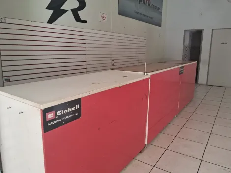 imagem 5 - Salão comercial com ótima localização, com prateleiras pronto para seu comercio, com iptu incluso no aluguel imagem 5 - Salão comercial com ótima localização, com prateleiras pronto para seu comercio, com iptu incluso no aluguel