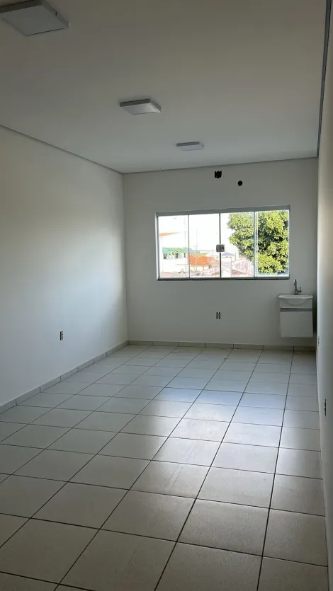 imagem 3 - Ibaté - Centro - Sala Comercial Recém-Reformado - R$ 1.000 (Piso Superior) imagem 3 - Ibaté - Centro - Sala Comercial Recém-Reformado - R$ 1.000 (Piso Superior)