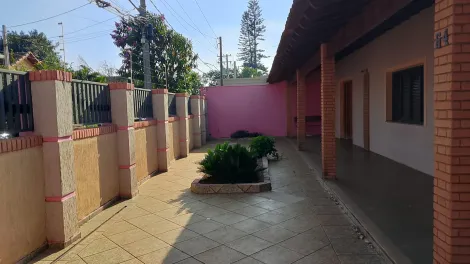 imagem 4 - Casa com ótima localização, próximo escola e centro da cidade. imagem 4 - Casa com ótima localização, próximo escola e centro da cidade.
