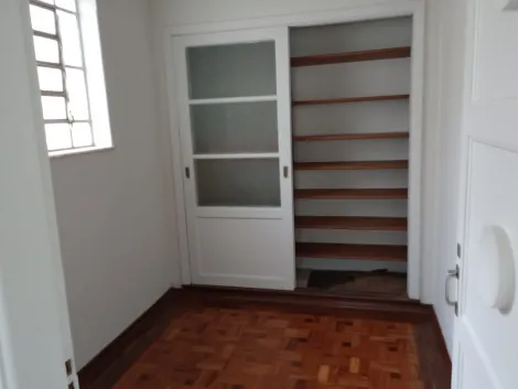 imagem 3 - casa de três dormitórios no centro de São Carlos tanto residencial quanto comercial. imagem 3 - casa de três dormitórios no centro de São Carlos tanto residencial quanto comercial.