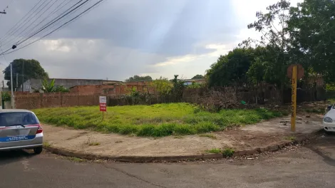 imagem 3 - Terreno comercial de esquina, com excelente localização, próximo de comércio. imagem 3 - Terreno comercial de esquina, com excelente localização, próximo de comércio.