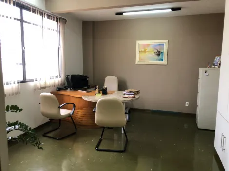 imagem 4 - Excelente sala comercial, no centro de Araraquara. imagem 4 - Excelente sala comercial, no centro de Araraquara.
