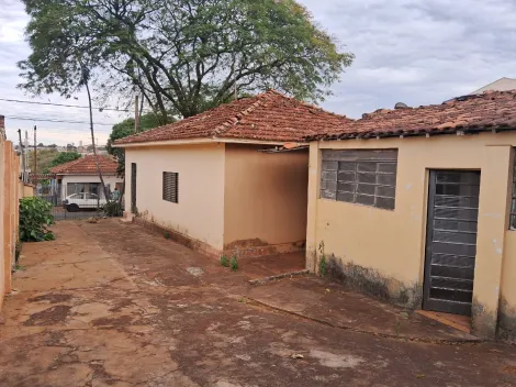 imagem 2 - Casa com ótima localização e amplo terreno, ótimo investimento. imagem 2 - Casa com ótima localização e amplo terreno, ótimo investimento.