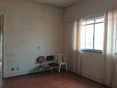 imagem 2 - Casa com localização privilegiada, entre ruas 02 e 03, no Bairro Centro. imagem 2 - Casa com localização privilegiada, entre ruas 02 e 03, no Bairro Centro.