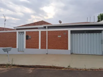 imagem 1 - Casa ampla com 03 dormitórios e ótima localização. imagem 1 - Casa ampla com 03 dormitórios e ótima localização.