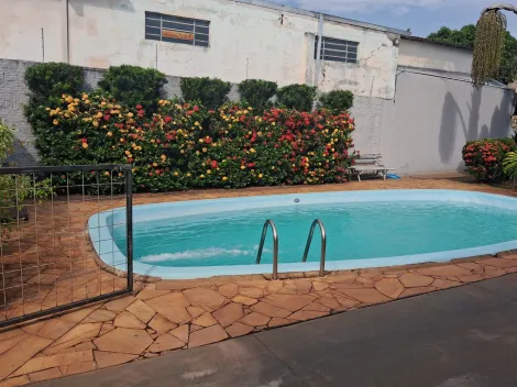 imagem 3 - Casa com localização privilegiada, com 02 suítes e piscina grande. imagem 3 - Casa com localização privilegiada, com 02 suítes e piscina grande.