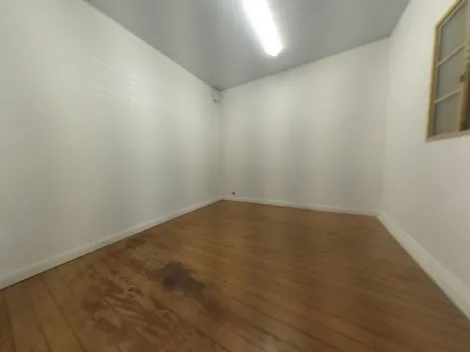 imagem 3 - Casa no centro com 4 Dormitórios tanto para residencial quanto comercial. imagem 3 - Casa no centro com 4 Dormitórios tanto para residencial quanto comercial.
