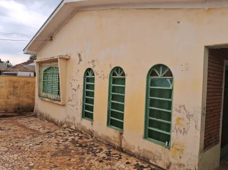 imagem 2 - Casa com ótima localização e amplo terreno. imagem 2 - Casa com ótima localização e amplo terreno.